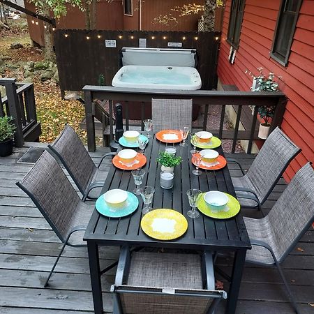Chalet Renovated Near Casino, Camelback , Kalahari 4Bdrms Firepit Hot Tub Game Room Tobyhanna Экстерьер фото