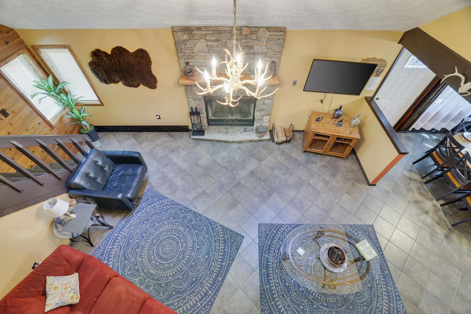 Chalet Renovated Near Casino, Camelback , Kalahari 4Bdrms Firepit Hot Tub Game Room Tobyhanna Экстерьер фото